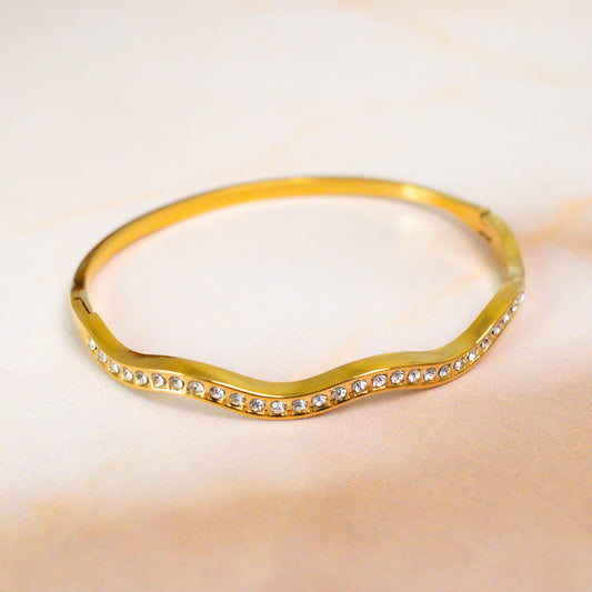 Classic Wave Bangle